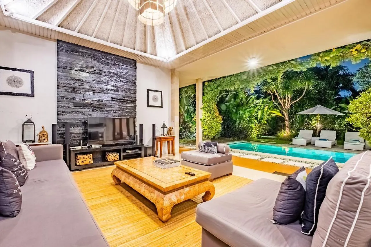 Central Seminyak Villa Martini