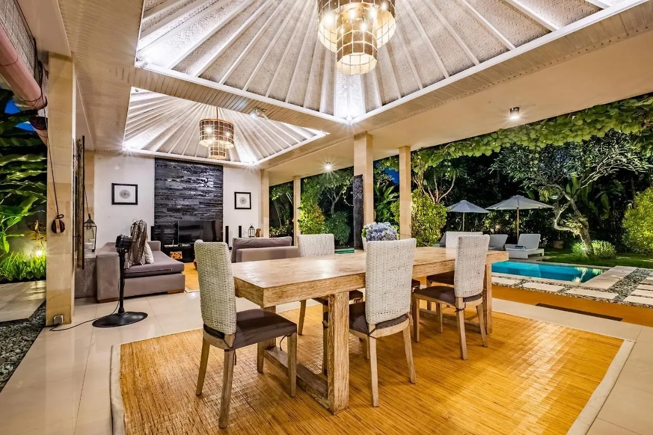 Central Seminyak Villa Martini
